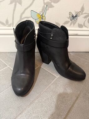Rag & Bone Black Women's Leather Ankle Boots - Classic Block Heel size 39